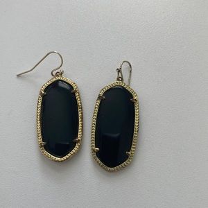 Timeless black and gold Elle earrings from Kendra Scott